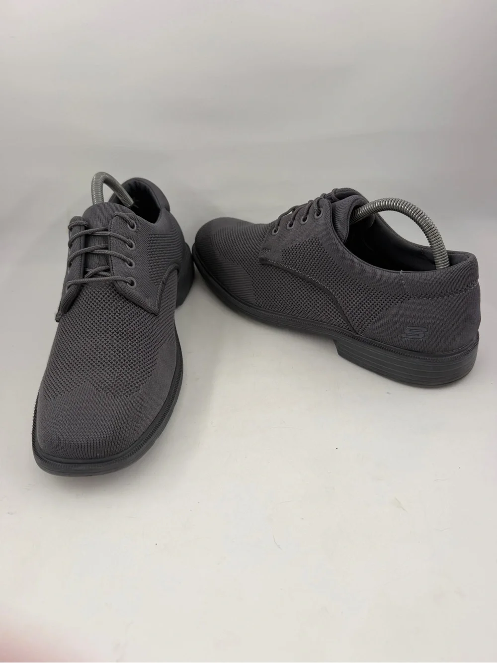 Skechers Men’s Caswell Aleno Dark Grey -SZ 8.5- Lace-Up Comfort Oxford Shoes